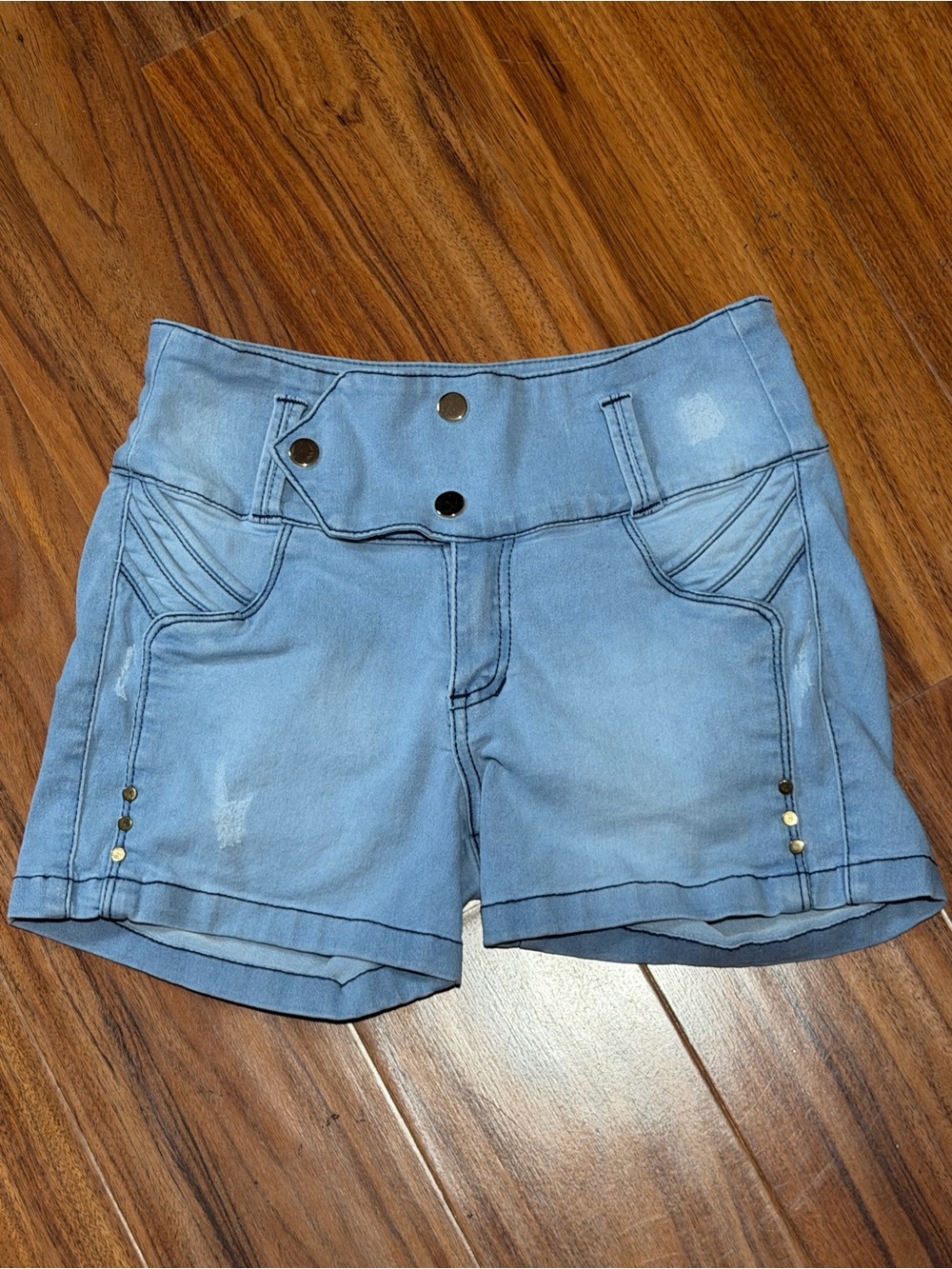 Thaxx Essentials Light Blue High-Waist Denim Shorts - Size 5